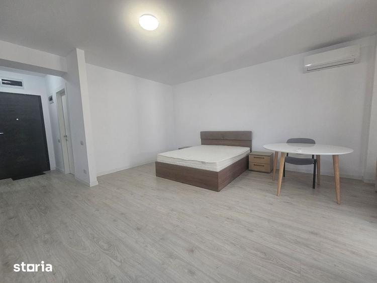 Garsonieră decomandată în Nord