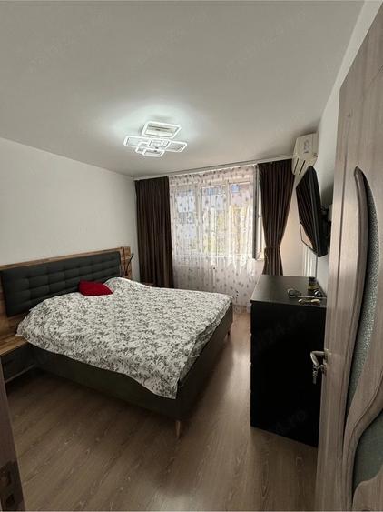 Apartament cu 2 camere decomandat în Titan