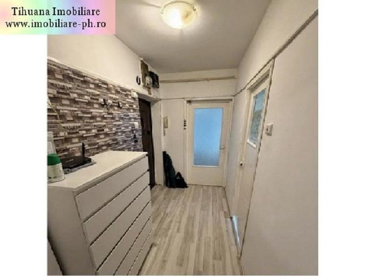 Apartament cu 3 camere decomandat în Republicii