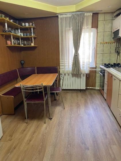 Apartament cu 2 camere semidecomandat, mobilat în Central