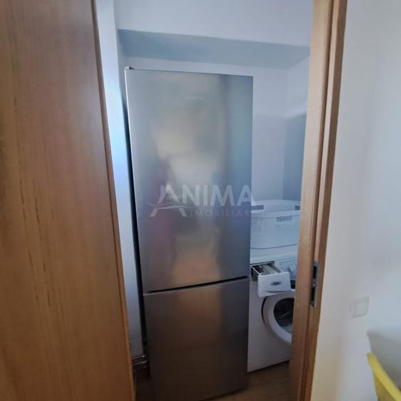 Apartament cu 3 camere decomandat, mobilat în Central