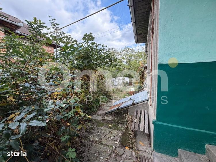 Casă cu 4 camere în Lăpuș