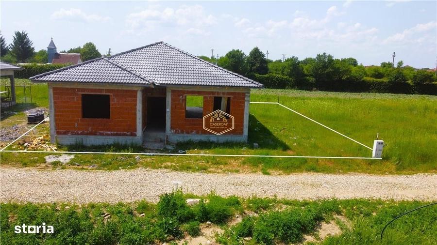 Casă cu 4 camere în Bercu Roșu