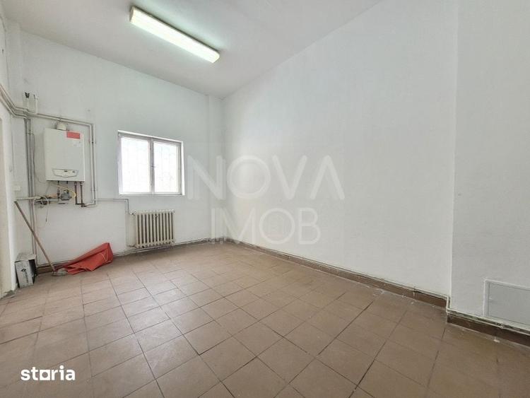 Spațiu comercial, de 74 mp, în Ștrand