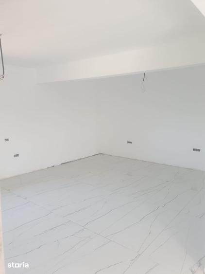 Casă cu 4 camere cu Teren 300 Mp în Valu lui Traian
