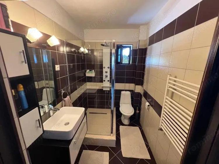 Casă cu 5 camere cu Teren 1780 Mp în Sântana de Mureș