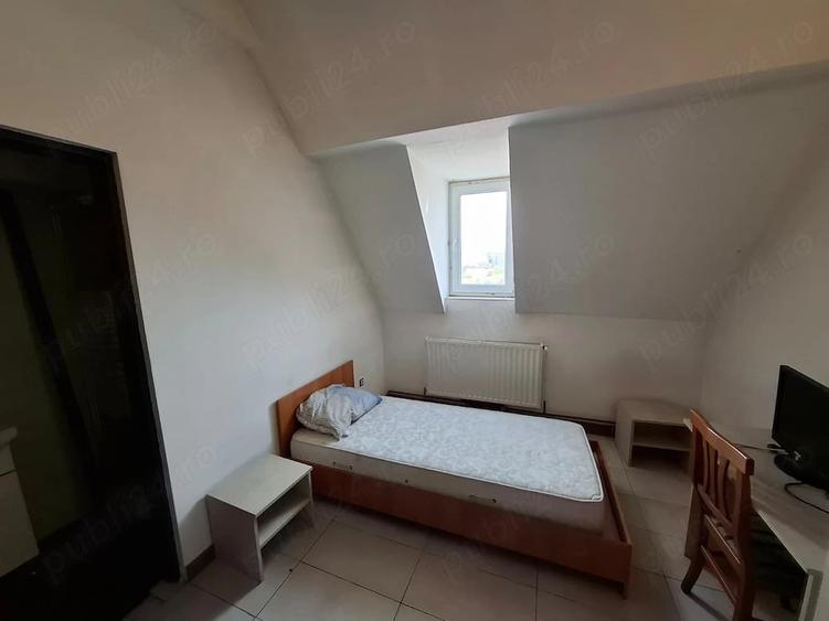 Apartament cu 6 camere decomandat în Central