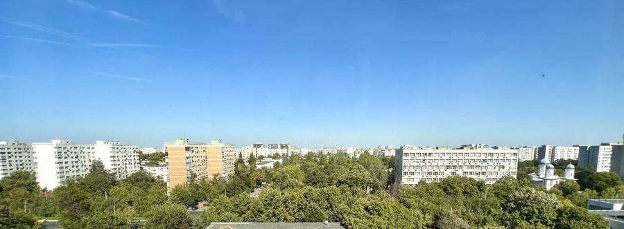 Apartament cu 3 camere semidecomandat, mobilat în Titan