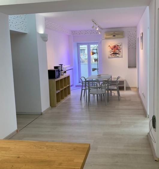 Apartament cu 3 camere decomandat în Unirii