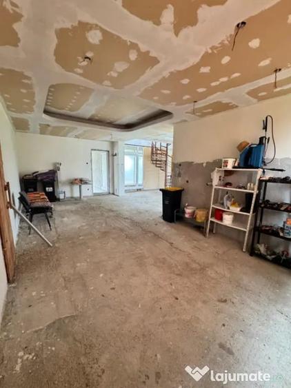 Casa semifinisata cu teren generos 377 mp utili, 5754 - 12