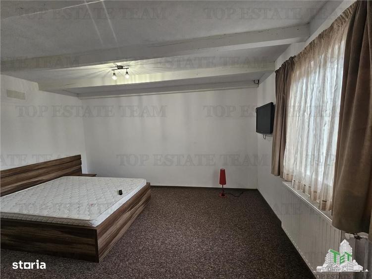 Casă cu 4 camere în Dudu