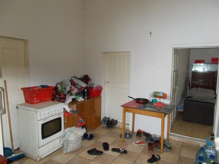 Casa, Ianova, 3 camere, 880 mp teren, asfalt, utilitati - 2