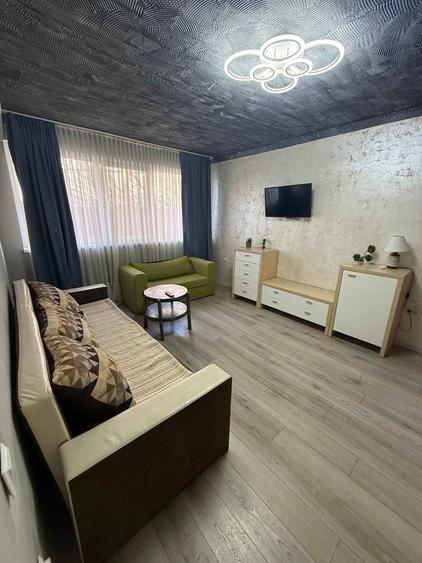Apartament cu 2 camere semidecomandat, mobilat în Calea Galați