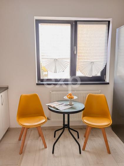 Apartament cu 2 camere decomandat, mobilat în Trivale