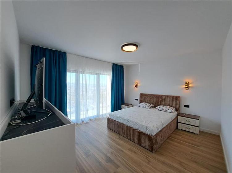 Duplex cu 5 camere cu Canalizare în Iris
