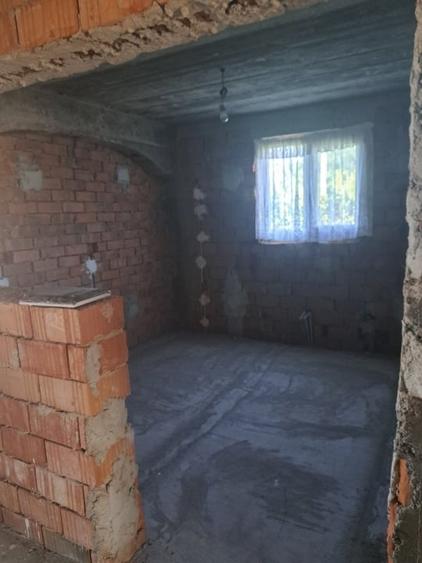 Duplex cu 6 camere cu Teren 659 Mp în Potoceni