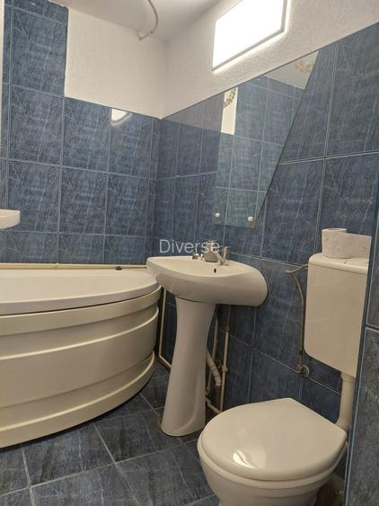 Apartament 2 camere decomandat 53mp in Strand etaj 4+pivnita mare, str Hategului