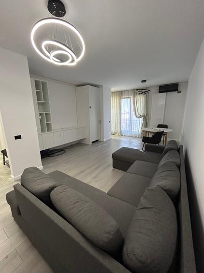 Apartament cu 2 camere decomandat în Colentina