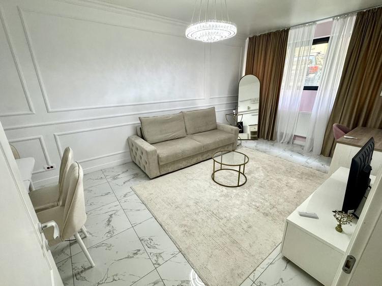 Apartament cu 3 camere decomandat în Lujerului