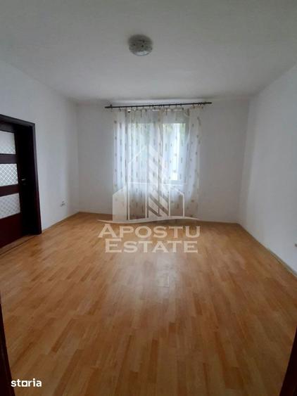 Casă cu 2 camere cu Teren 400 Mp în Pârneava
