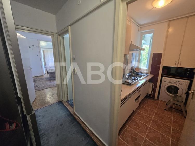 Apartament cu 2 camere nedecomandat, mobilat în Mihai Viteazul