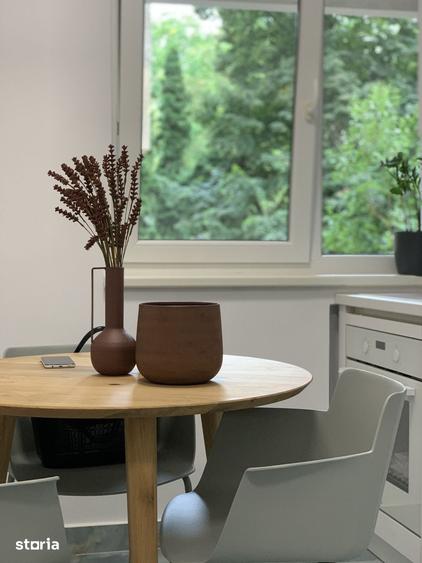 Apartament cu 2 camere decomandat, mobilat în Cornișa