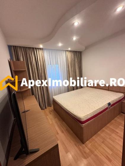 Apartament cu 3 camere decomandat în Giurgiului