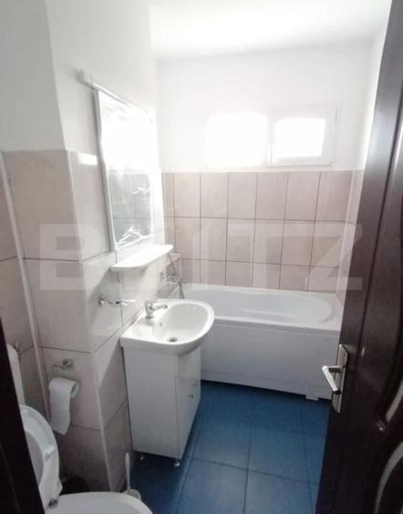 Apartament cu 2 camere decomandat, mobilat în Podul de Piatră