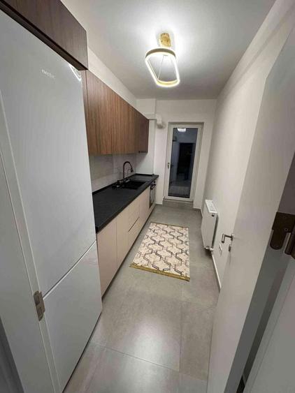 Apartament cu 2 camere semidecomandat în Păcii