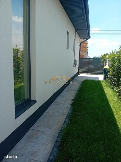 Casă cu 3 camere cu Teren 270 Mp în Vidra
