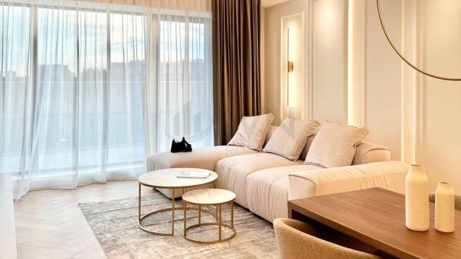 Apartament cu 3 camere decomandat în Floreasca