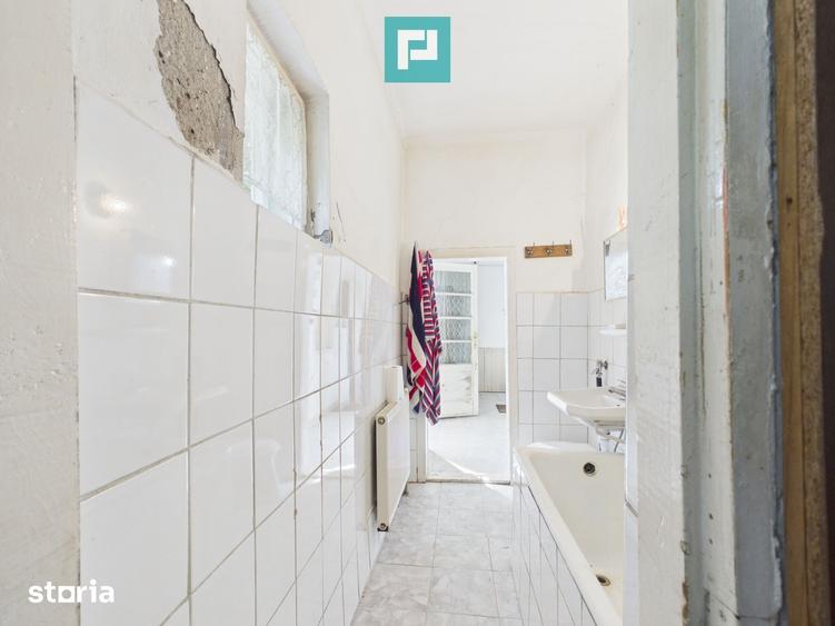 Casă cu 3 camere cu Teren 436 Mp în Pârneava