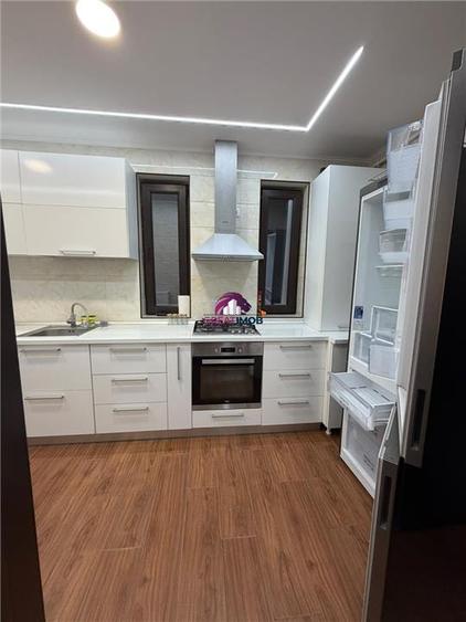 Apartament cu 3 camere decomandat în Pipera