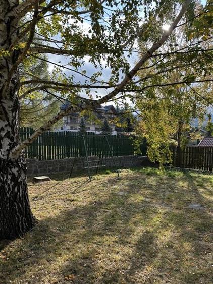Casă individuală cu 4 camere cu Teren 600 Mp în Central