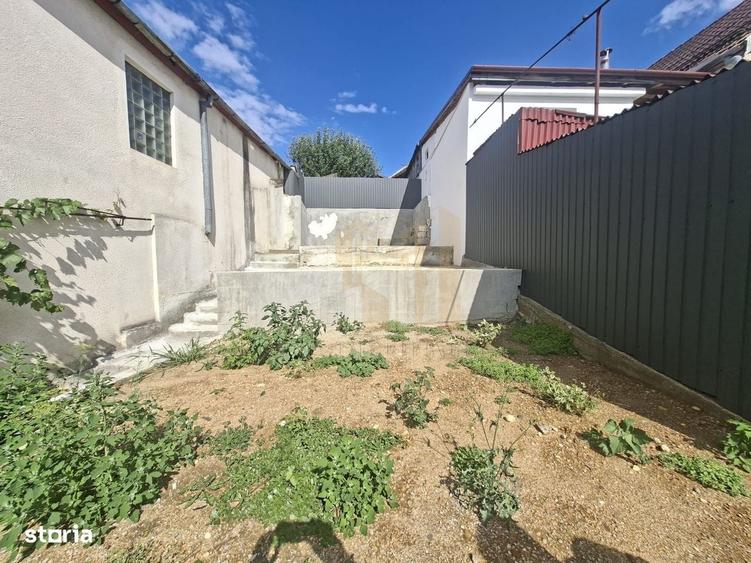Apartament cu 2 camere semidecomandat în Brașovul Vechi