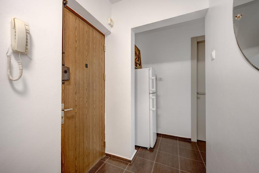 Apartament cu 2 camere decomandat, mobilat în Domenii