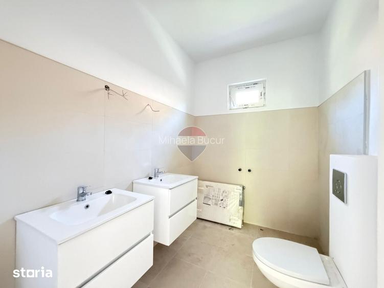 Casa spa?ioasa, complet renovata la interior, 4 camere, 2 bai