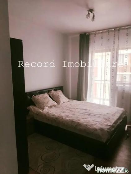 Apartament cu 3 camere semidecomandat în Florești