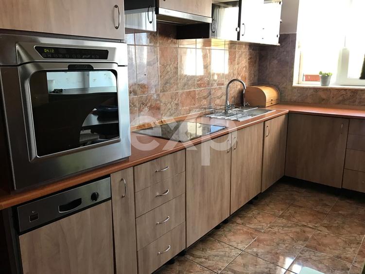 Apartament cu 4 camere semidecomandat, mobilat în Mănăștur