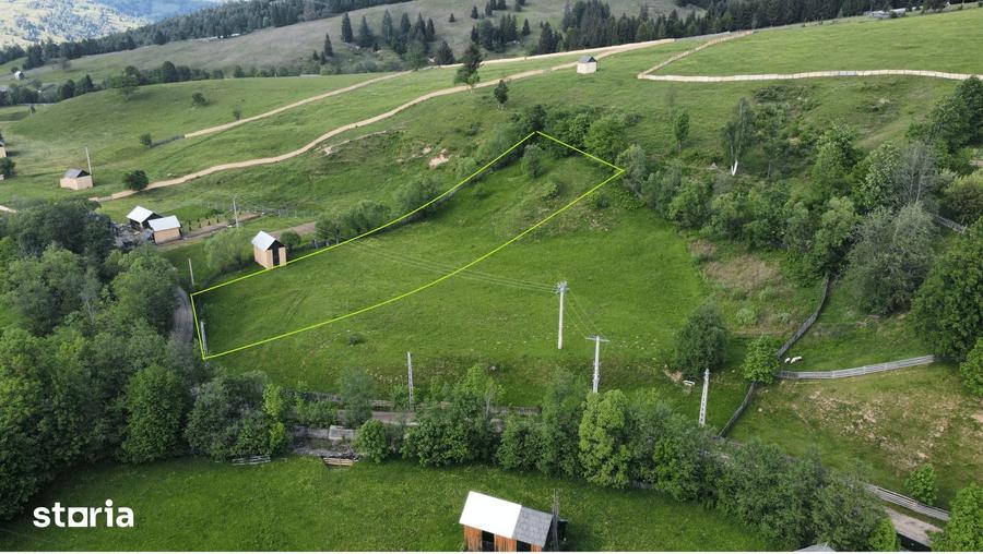 Teren de 3000 mp, în Central