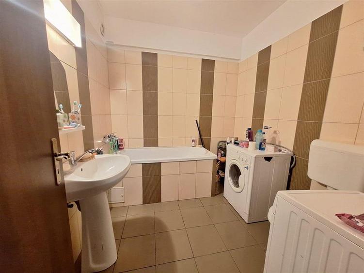 Apartament cu 2 camere decomandat, mobilat în Bună Ziua
