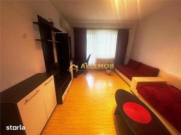 Apartament cu 2 camere decomandat în Republicii