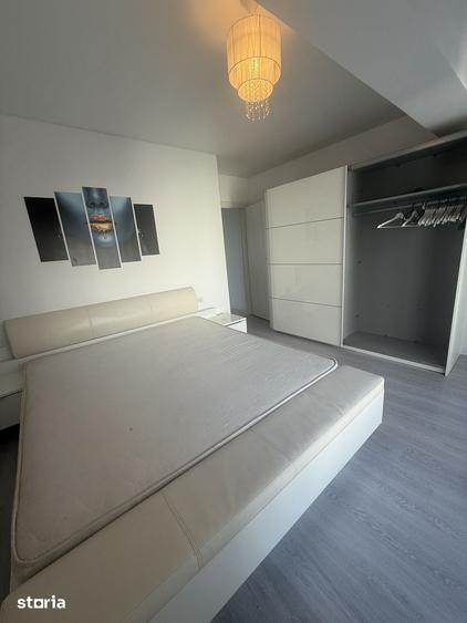 Apartament cu 3 camere semidecomandat în Pieptănari