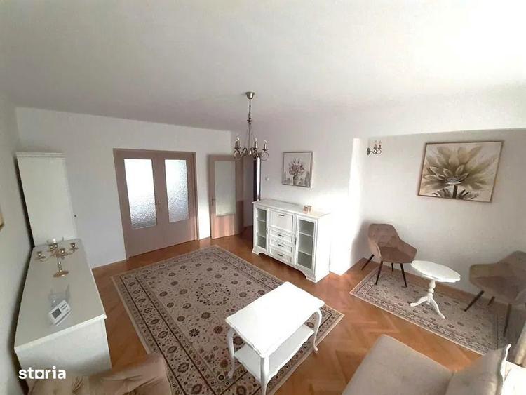 Apartament cu 3 camere, mobilat în Andrei Mureșanu