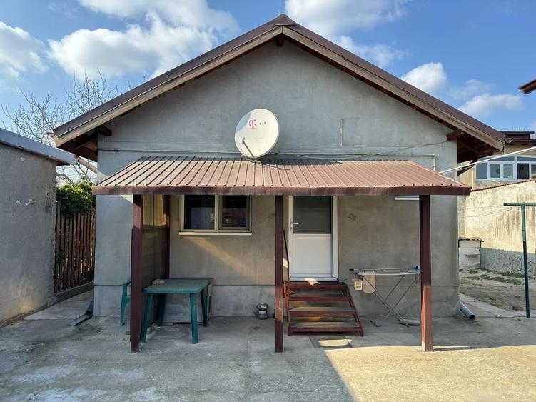 Casă individuală cu 6 camere cu Canalizare în Chiajna