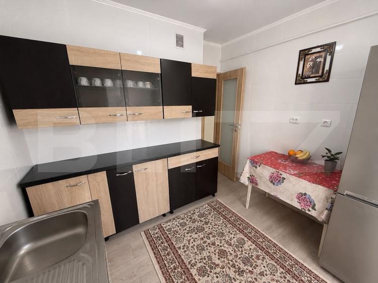 Apartament de 3 camere, 71 mp, zona Nicolina 2 - 8