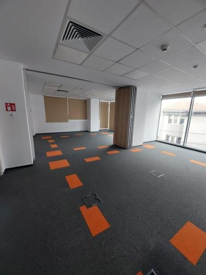 Birou, de 193 mp, în Delfinariu