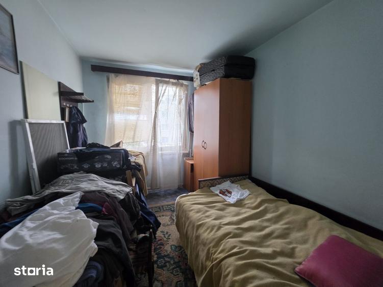 Apartament cu 3 camere decomandat în Ozana