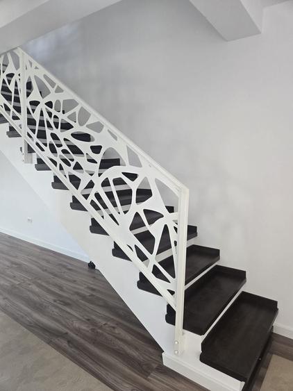 Duplex cu 5 camere cu Canalizare în Moșnița Veche