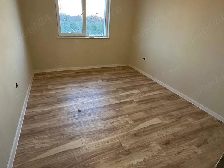 Casă cu 4 camere cu Teren 600 Mp în Central